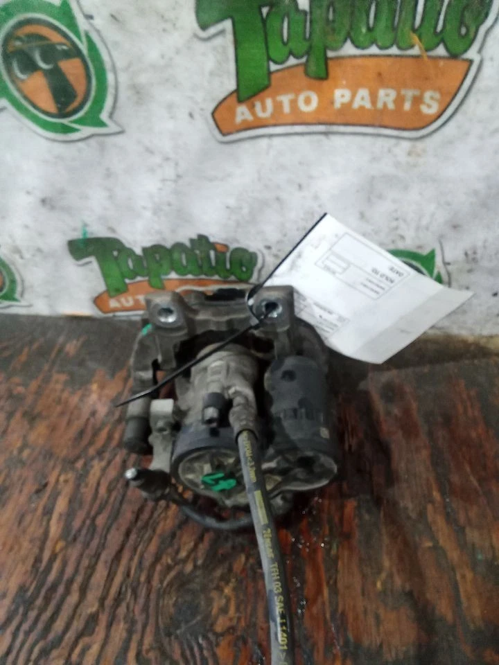 Pinça traseira esquerda driver sem freio esportivo compatível com 16-22 BMW X1 3841269 - Imagem 2 de 3