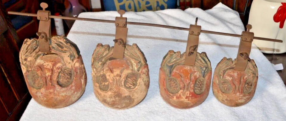 set of 4 Vintage Japanese TEMPLE wooden dragon fish BELLS - Mokugyo - Image 2 of 4