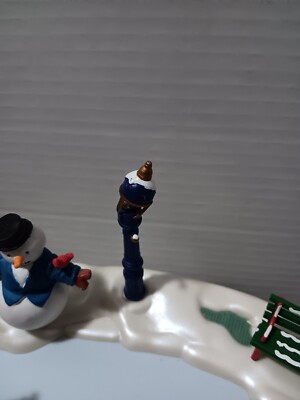 Disney MR. CHRISTMAS Mickeys Holiday Skaters Ice Skating Pond Rink