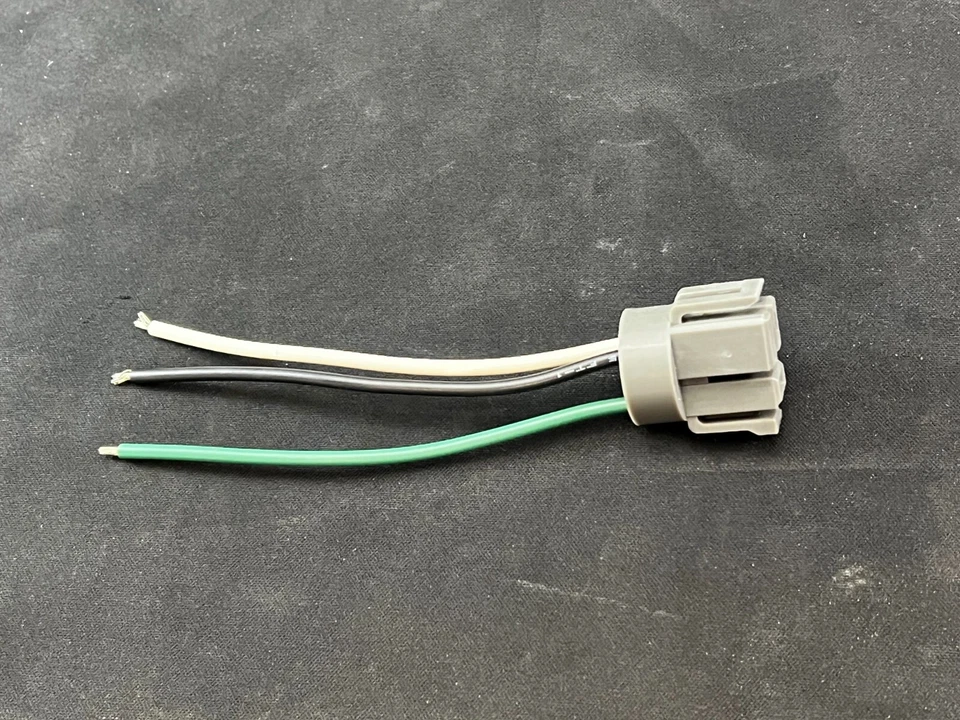 ALTERNATOR PIGTAIL HARNESS PLUG CONNECTOR FOR 1980-86 TOYOTA TERCEL 4CYL 1.5L - Image 3 of 4