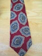 Premier Edition Kuppenheimer Brand NECK TIE-Maroon Background Large Blue Paisley