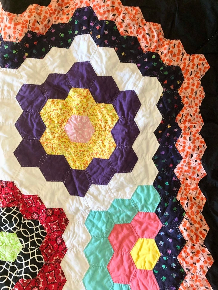 Precioso Edredón Casero - Jardín Flor Abuela - Foto 3 de 4