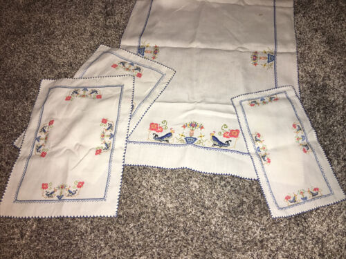 Vintage SET 3 Hand embroidered linen napkins cross stitch 1 Birds Bouquet Runner - Picture 2 of 12