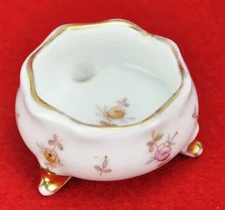 German miniature footed bowl 1”tall, 1 ½” diameter. (BI#MK/180914)