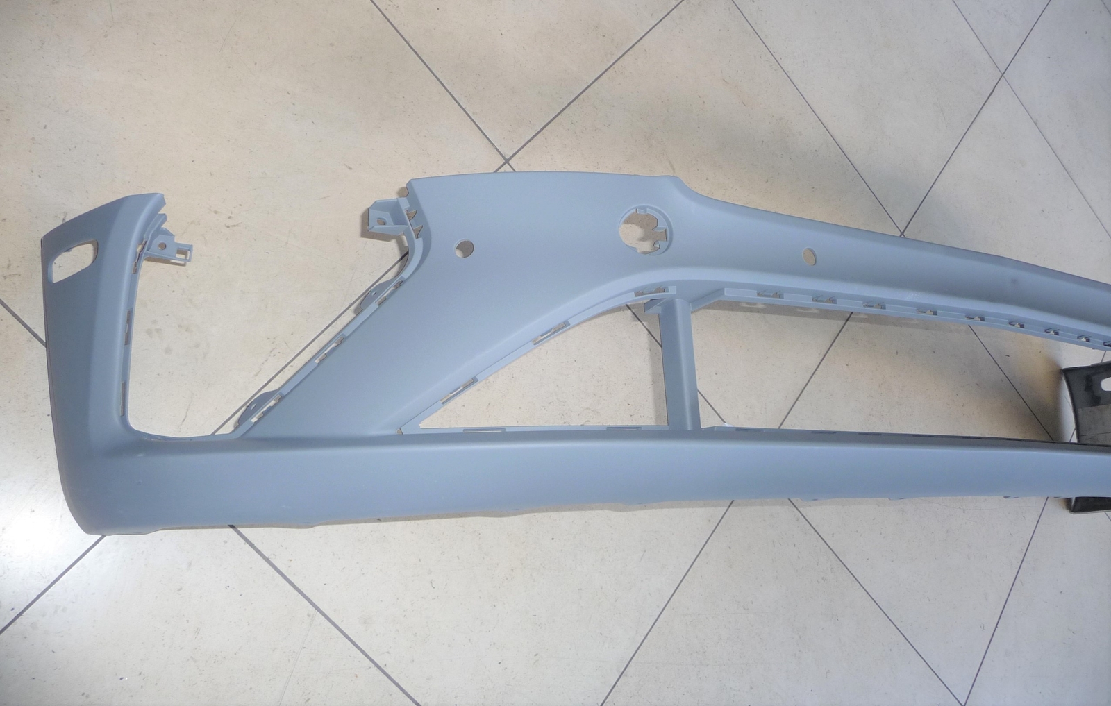 2020-2023 Bentley Continental GT GTC front Bumper Cover 3SD807437 OEM H11