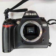Nikon D70 6.1MP Digital SLR Camera Body Only   See Photos