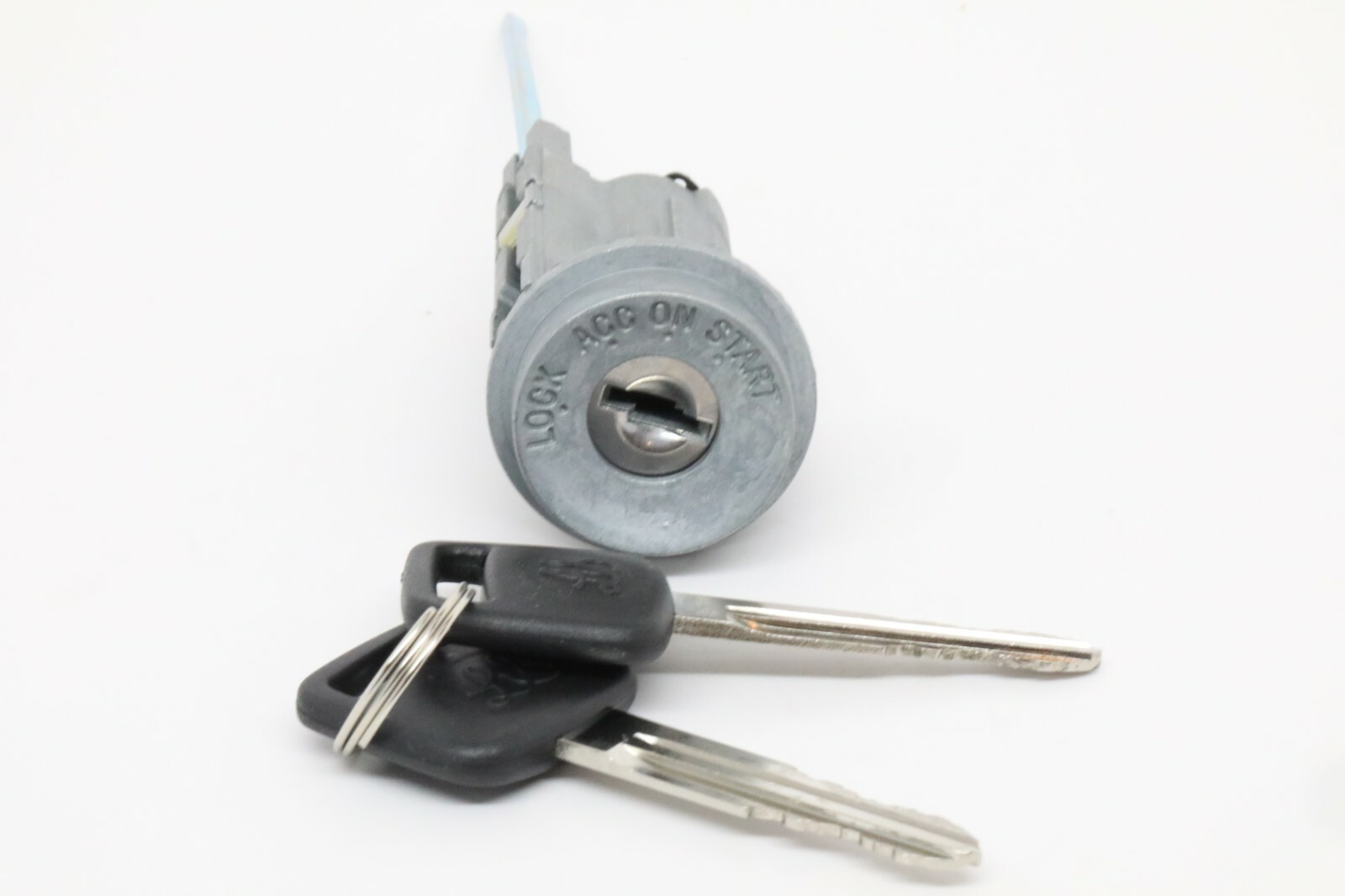 NEW Ignition Switch Cylinder with Keys for Tundra Camry Avalon eBay