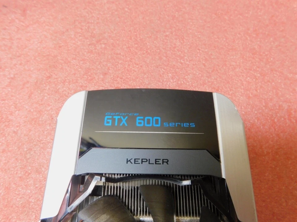 Galaxy Nvidia GeForce GTX 670 GC -- 4GB GDDR5 PCIe Video Card - Image 3 of 4