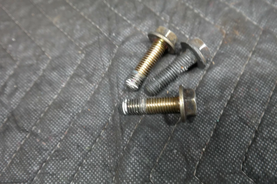 Polaris RMK Assault 800 155 2011 soportes de motor correas 5137374 5137183 Foto 4 de 4