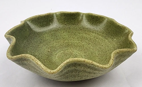 Pigeon Forge Pottery Small Figural Bowl By Ellis Ownby Tennessee 4 In. Diameter