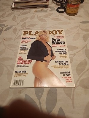 Peta Wilson,Michael Moore,Christina Applegate,Serria Tawan,wreck of the La Conte