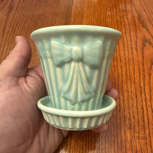 Vintage Shawnee Pottery Robin Egg Blue Bow Planter Pot W/ Tray 1940s 3.5” Mint