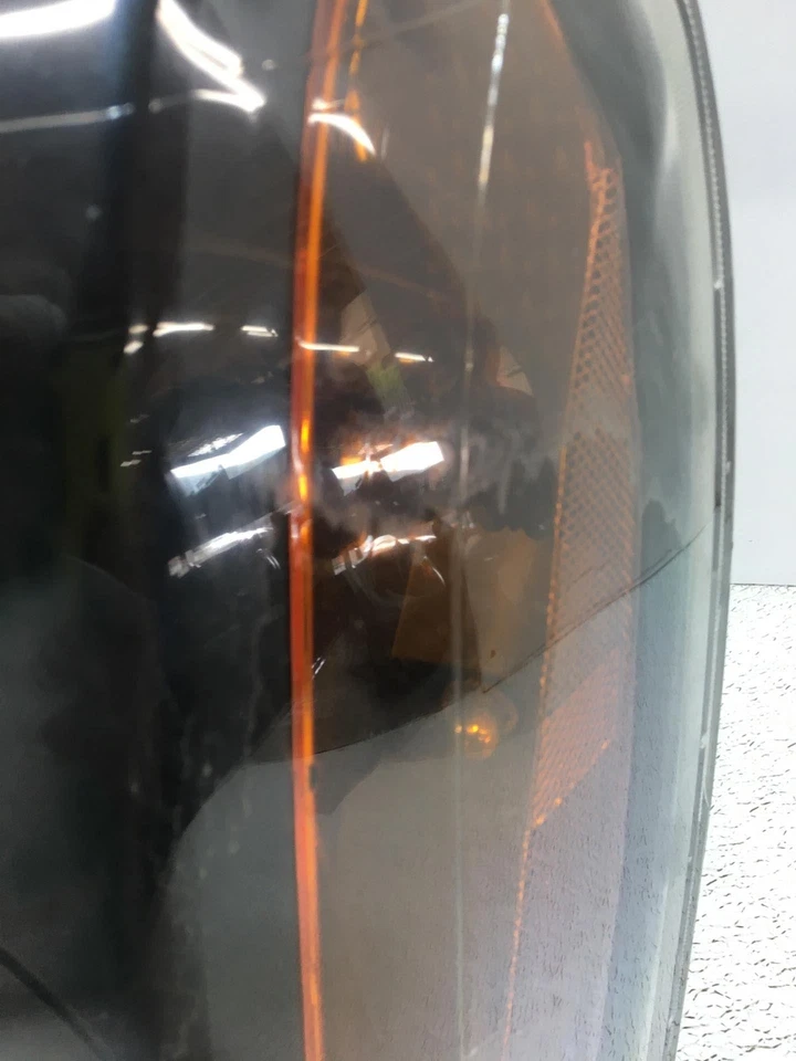 08 GMC YUKON ношение объектива Exc. Denali; левая фара водителя * неоригинальная* - Изображение 4 из 4