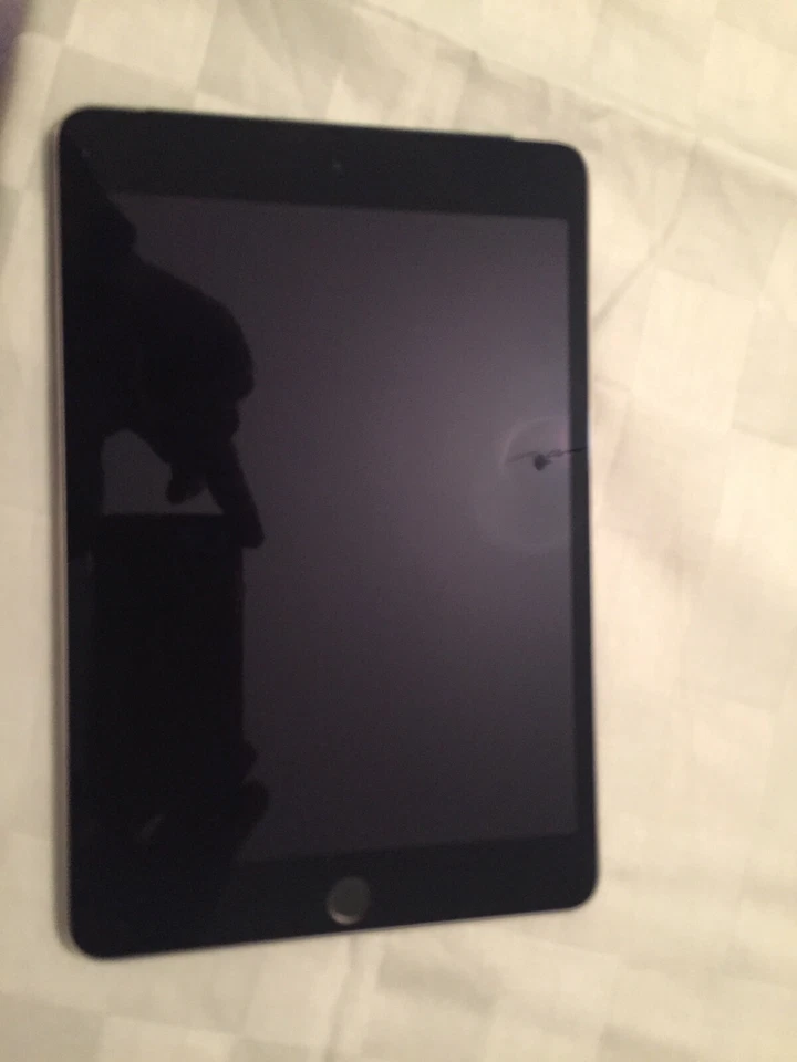 Apple iPad 4 · 128GB · Wi-Fi + Cellular, foto 3 di 5