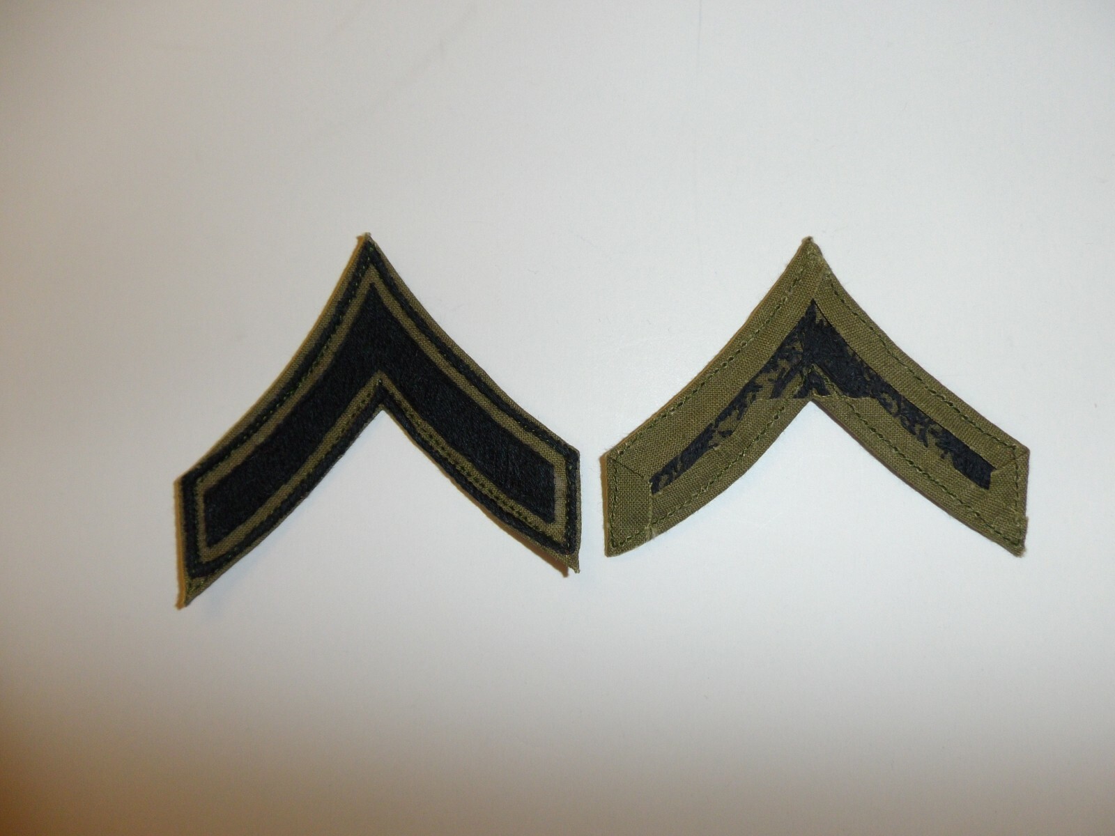 e3997p Vietnam US Army Rank Chevron PFC Private First Class E-2 pair hnd emb R1C