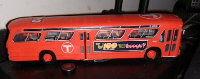 Rapido bus MTC Minneapolis St Paul MN_R 17A ''Hennepin'' HO 1:87 703067 fishbowl