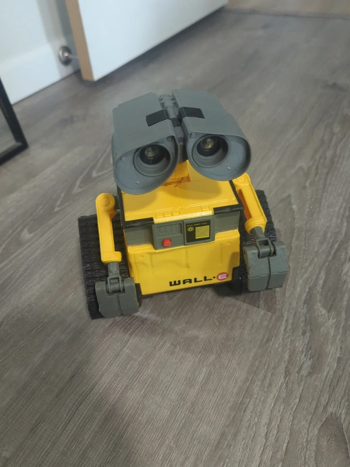 Mattel 2020 Disney Pixar Wall-E Hello Robot Juguete 9 pulgadas *Sin control remoto* FUNCIONA Foto 2 de 4