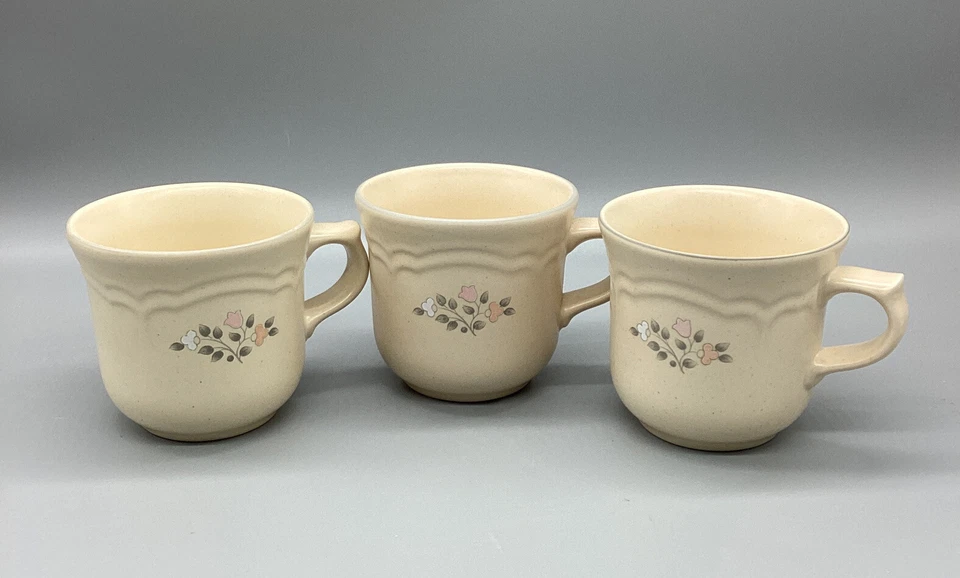 Pfaltzgraff~Recuerdo~Juego de 3 tazas de té y platillos~usado Foto 3 de 4