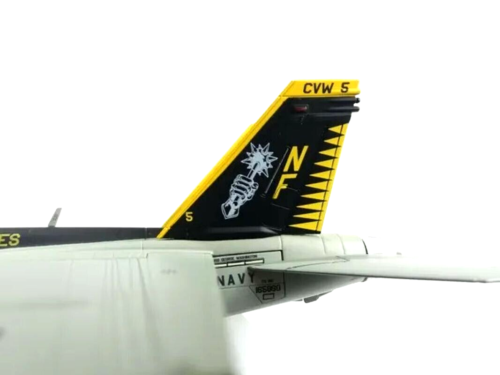 ALTAYA PLANES OF COMBAT 1:72 McDonnell Douglas F/A-18E Super Hornet ROYAL MACES - Imagen 15 de 24