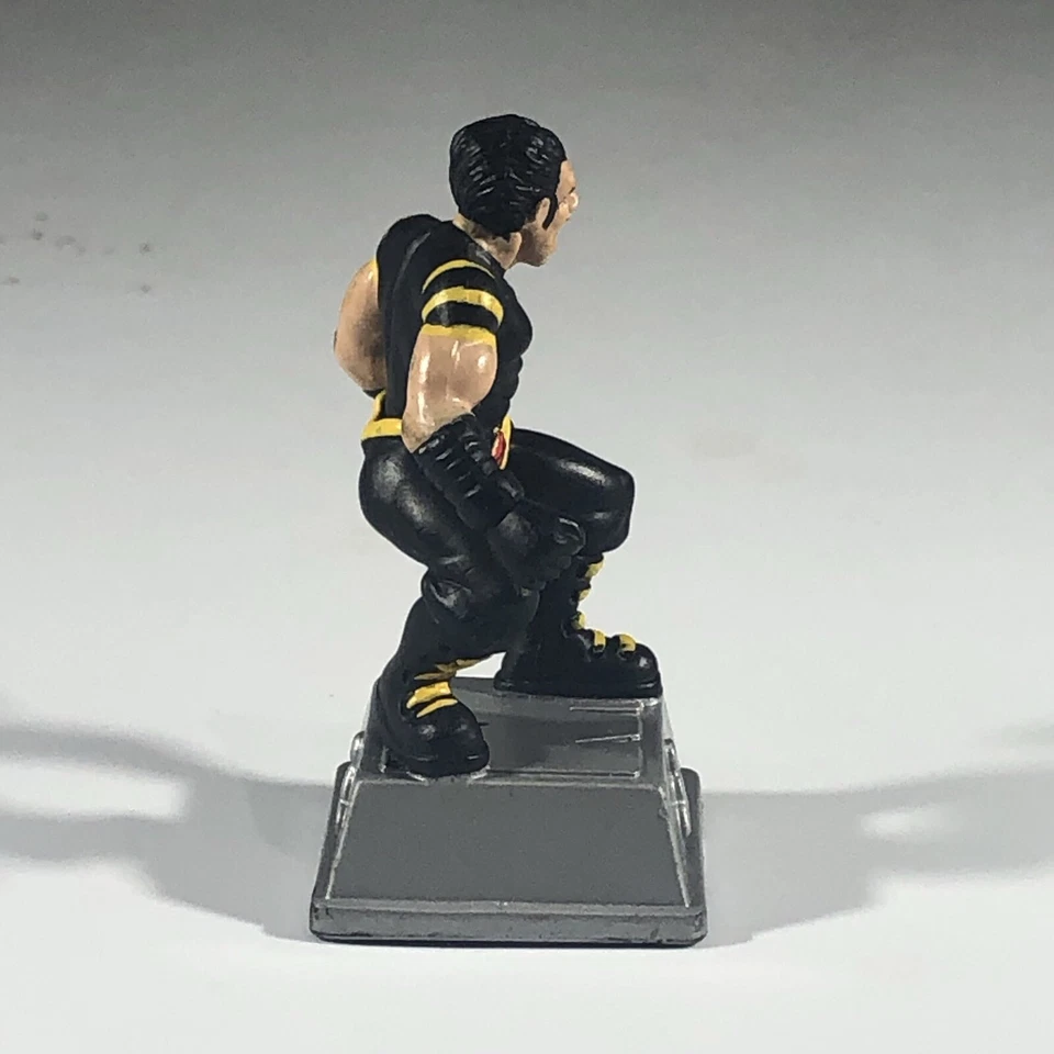 Wolverine Marvel Heroes Chess Silver Base Pawn Replacement Piece Pressman 2003 - Image 3 of 4