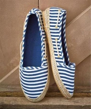 WOMENS CASUAL CANVAS SLIP-ONS ESPADRILLES BOAT SHOES EASY TO WEAR-2 PRINTS 2 SZ