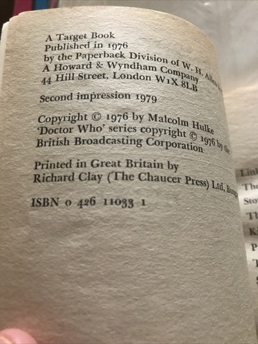 DOCTOR WHO THE SPACE WAR TARGET BOOK (1979) - Picture 5 of 9