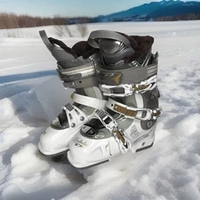Dalbello Raya 7 Woman’s Ski Boots Sz 22.5