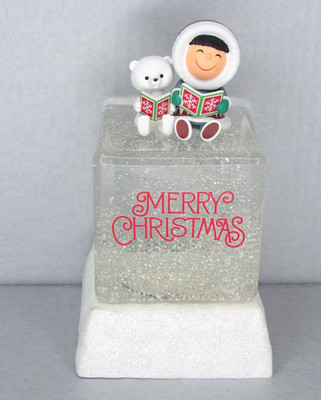 2016 Hallmark FROSTY FRIENDS Water Snow Globe Eskimo Husky Books Ice Cube Block