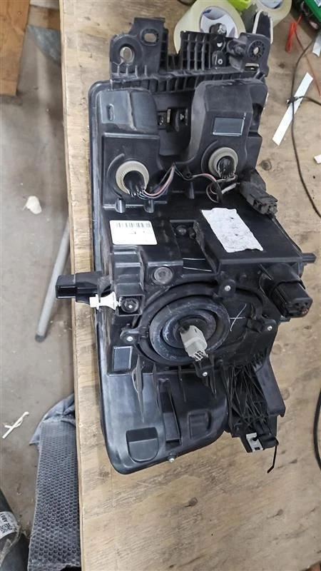 Conjunto de faros para conductor izquierdo Ford Flex 2017 OEM usados - pequeños daños en plástico Foto 2 de 4