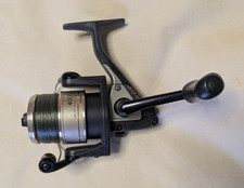 Used Shimano JHX4000F fishing reel.