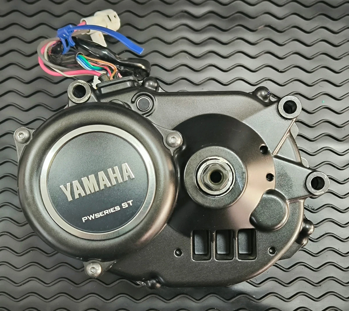 MOTEUR DE E-BIKE Yamaha PW-S2 réf.X3M-17061-10 neuf EUR 800,00