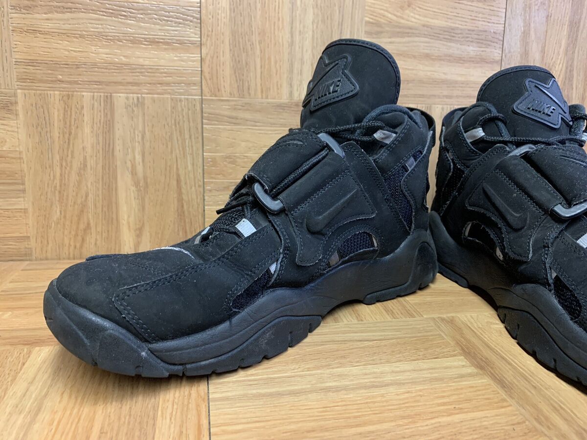 RARE🔥 Nike Air Barrage Mid Black Gray Reflective AT7847-002 RARE🔥 Nike Air Barrage Mid Black Gray Reflective AT7847-002