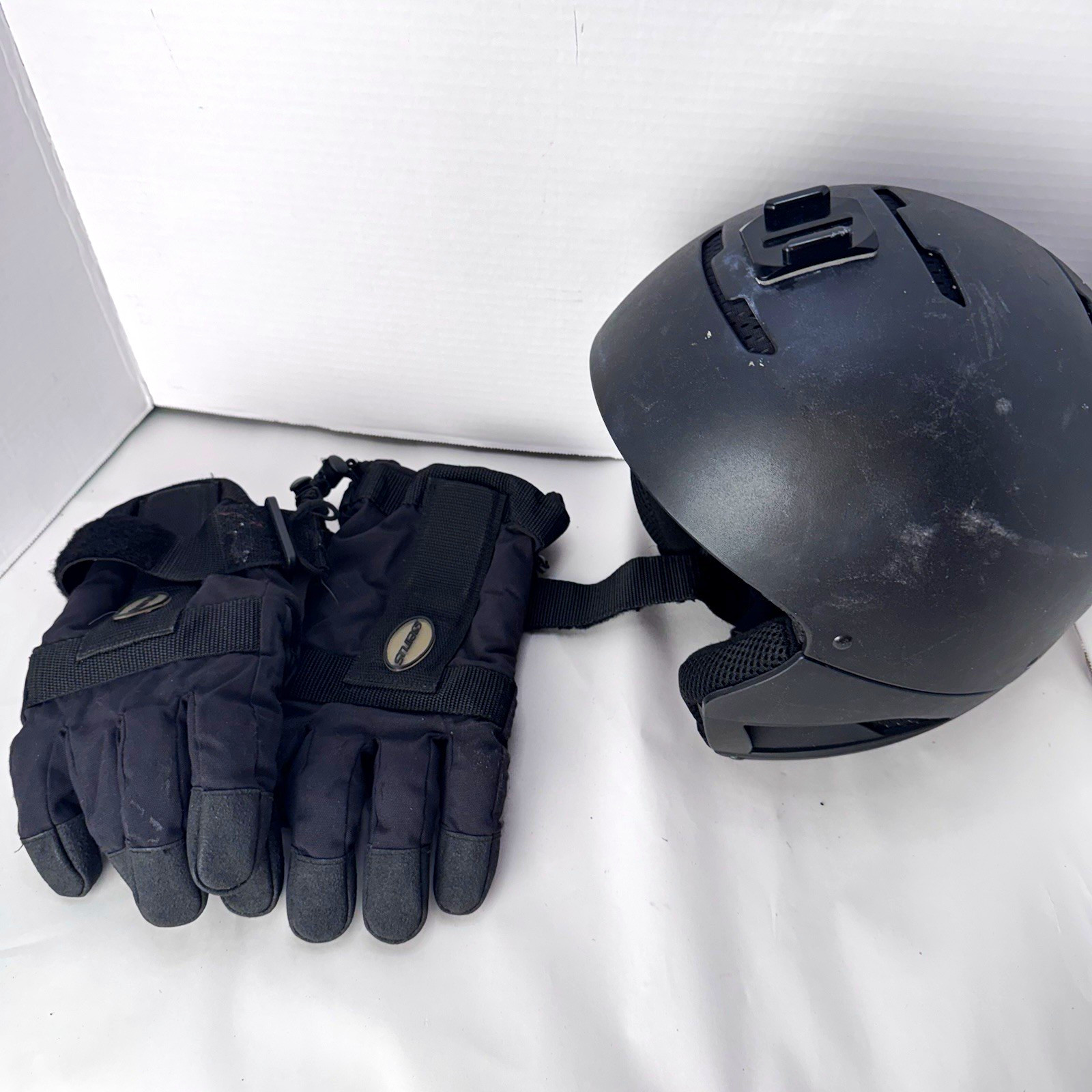 Medium/large dirtbike/motorcycle gear helmet and gloves, black