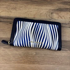 Vera Bradley Faux Leather Accordion Wallet Zip Around Wavy Stripe Zebra