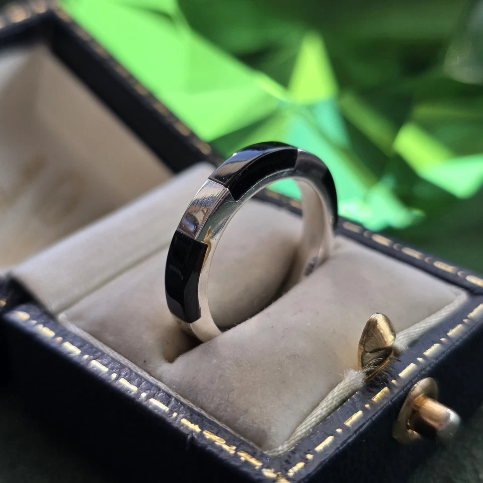 Sterling Silver Ring with Three Black Onyx Stones – Size 54 - Image 2 of 4