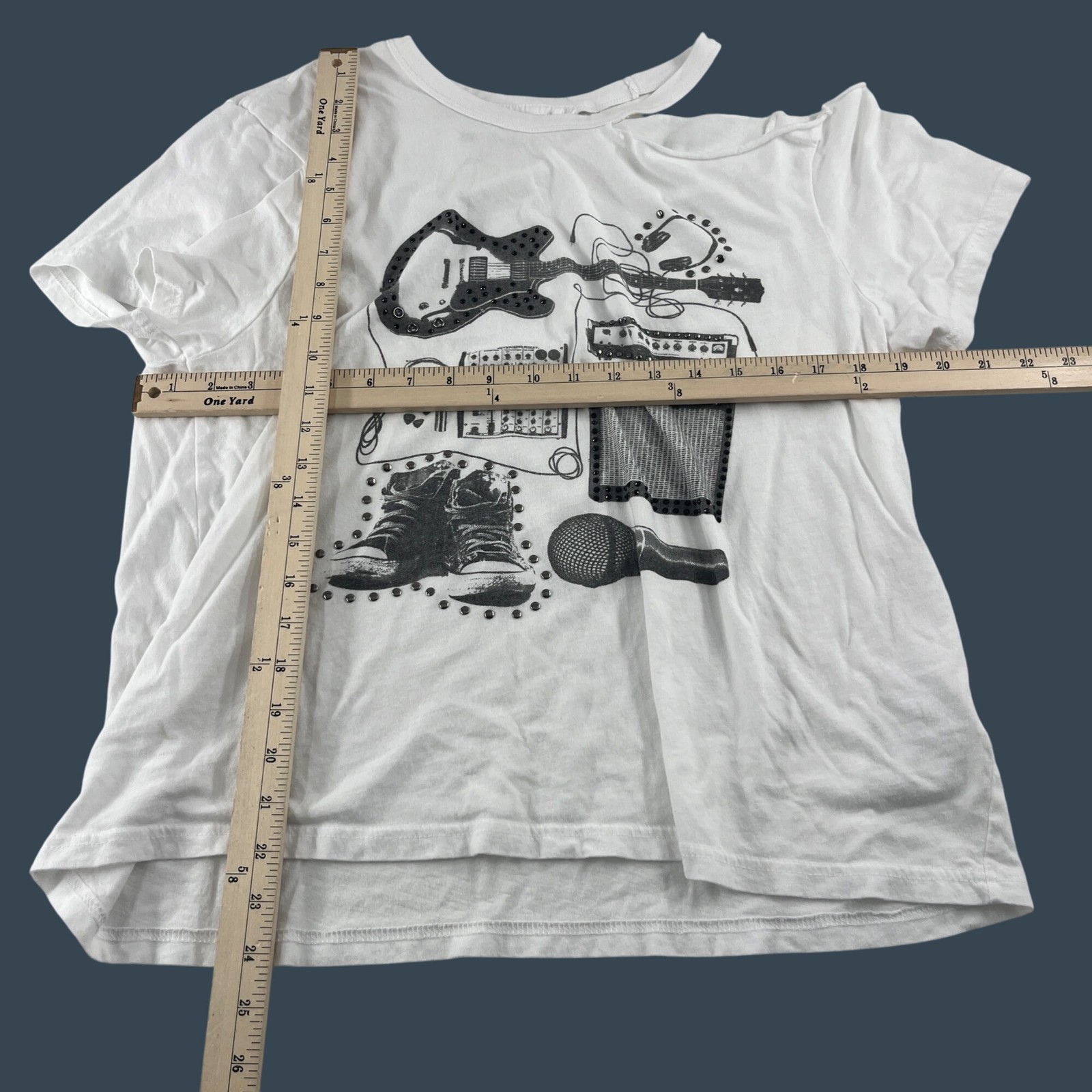 True Religion Women's Large White Graphic T-Shirt 50% Cotton 50% Modal thumbnail 2