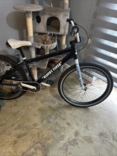 Block Flyer Wheelie Bike