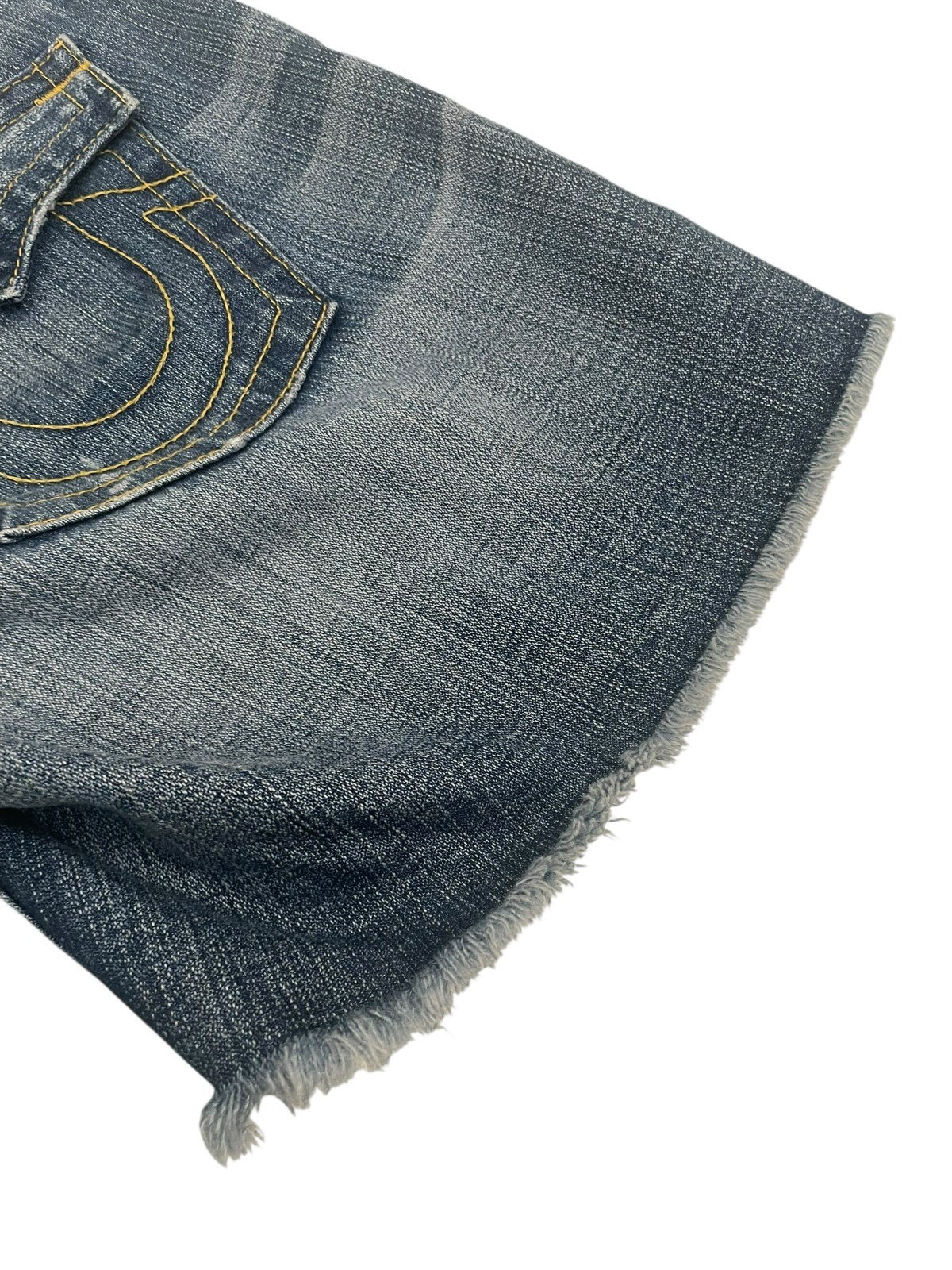 True Religion Women’s Button Fly Factory Frayed Denim Shorts 100% Cotton Size 32 thumbnail 14