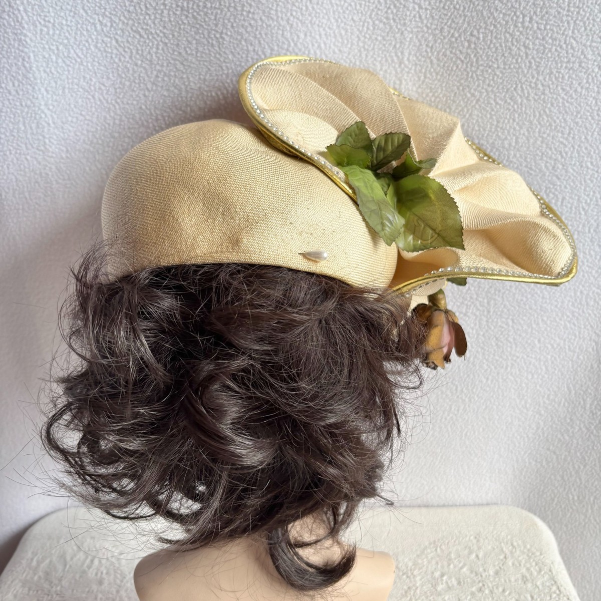 Vintage Jack McConnell Cream Color Church Hat Wings Flowers  display picture 1