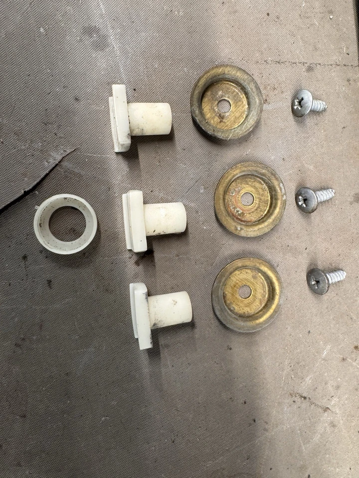 Oldsmobile Cutlass Vista Cruiser 1970-1972 volante bocina botón 1971 Foto 2 de 4