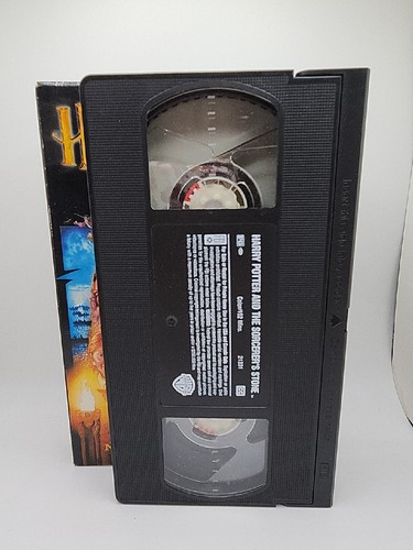 Harry Potter and the Sorcerer's Stone (VHS, 2002) - Picture 2 of 2