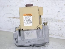 Honeywell Smart Gas Valve SV9500M8600 SmartValve 406710 CRACKED HOUSING #20