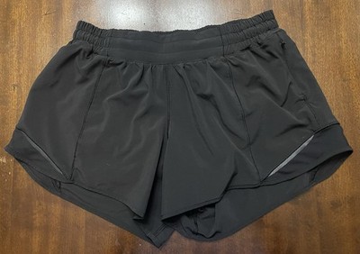 Lululemon Women s Hotty Hot Low-Rise Short Black 4'' Lined Size 8