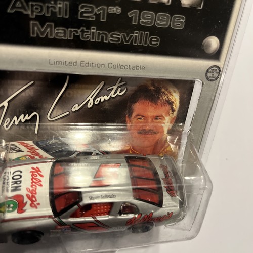Action-1996 Iron Man Terry Labonte #5 Kellogg's 1:64 Scale Die-Cast Car-NIP - Picture 4 of 5