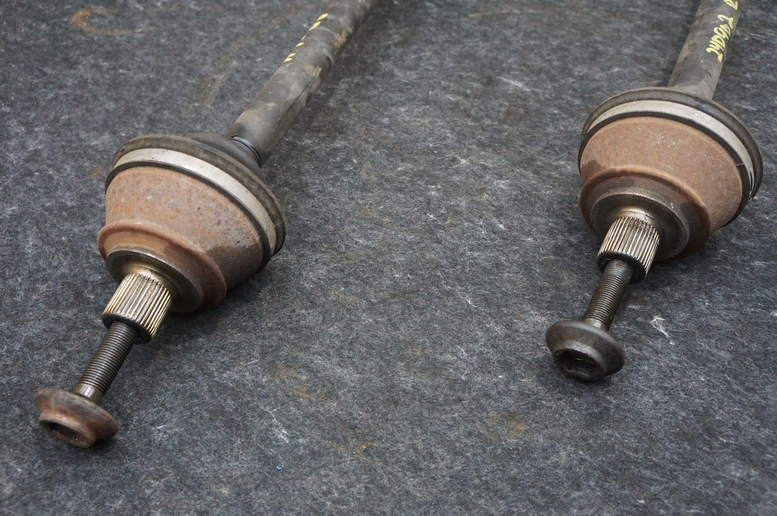 Set Rear Left Right Axle Shaft 3D0501203 Bentley Continental Flying Spur 2003-12