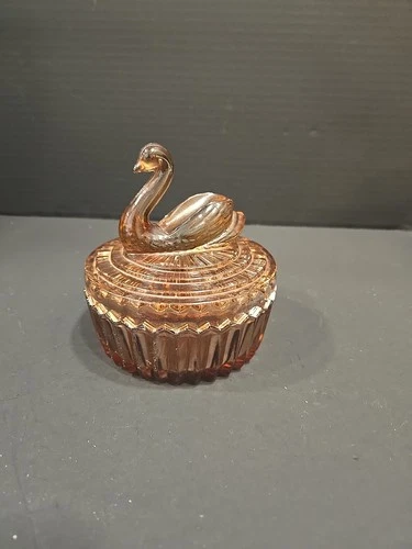Vintage Jeanette  Glass Swan Covered Candy Dish Sawtooth Edge - Rare Color Read
