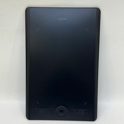 Wacom Intuos Pro Medium PTH-660 Graphics Drawing Tablet Black