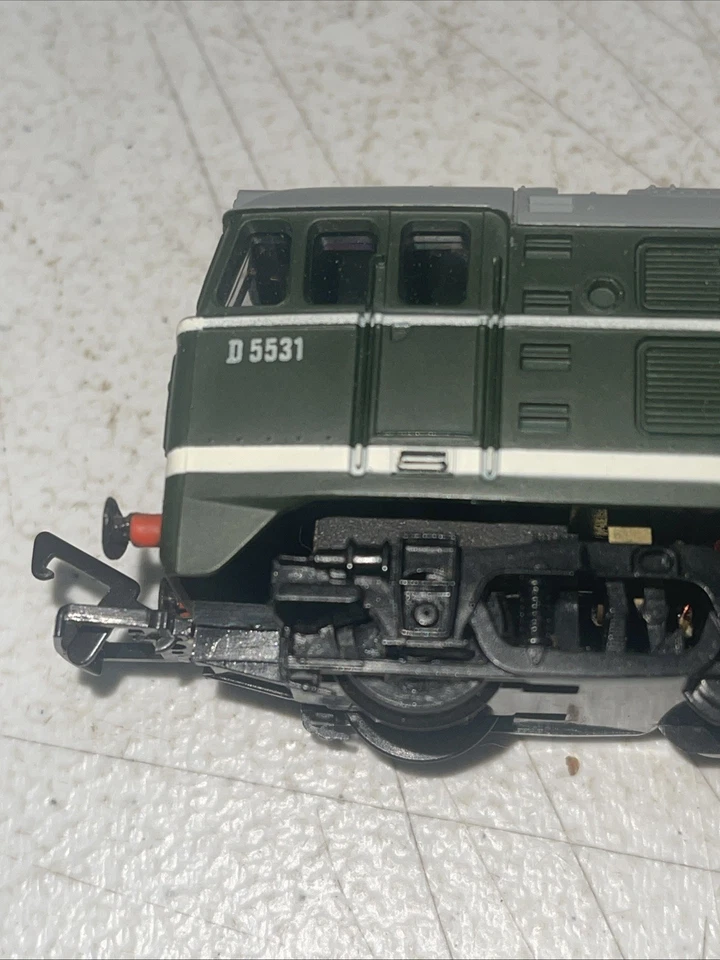 Airfix OO Gauge A1A-A1A BR Green Class 31 D5531 Diesel Locomotive 1975 - Image 2 of 4