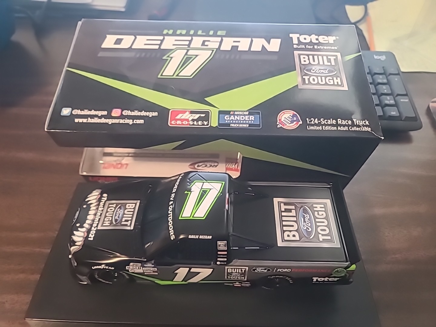 Hailie Deegan 2020 #17 Built Ford Tough Toter Truck Series Lionel Racing 1:24