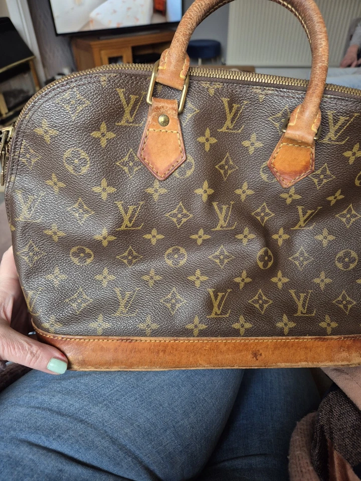 Louis Vuitton Alma PM, photo 4 of 5